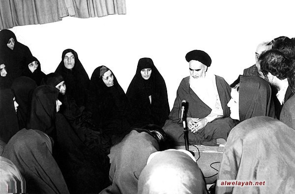 تقديم 6601 شهيدة دليل على التواجد الفاعل للمرأة الإيرانية في مجالات الثورة