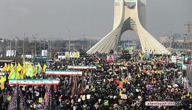 في يوم العز والفخر.. إيران تثبت أنها ملهمة ثورات الشعوب
