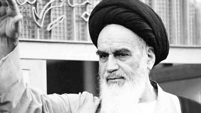 سلسلة من عبق الإمام الخميني (قدس سره) – الحلقة (74): عدم تناسب التشريفات مع الجمهورية الإسلامية