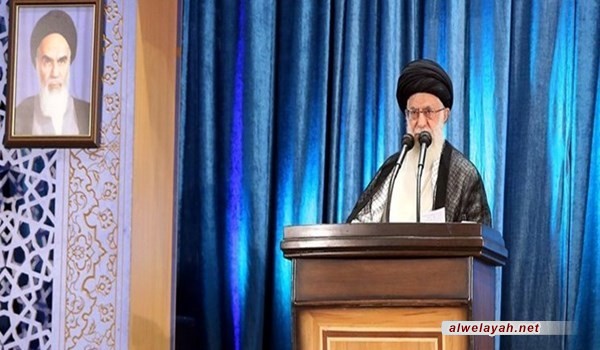 قائد الثورة الإسلامية: العداء الأمريكي ضد إيران بدأ منذ انقلاب 1953