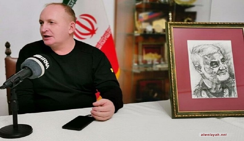 ضابط روسي يروي ذكريات خالدة عن لقائه بالشهيد سليماني