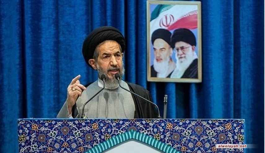 خطيب صلاة الجمعة في طهران: ولاية الفقيه هي إدارة العلم والعدالة بشكل متزامن