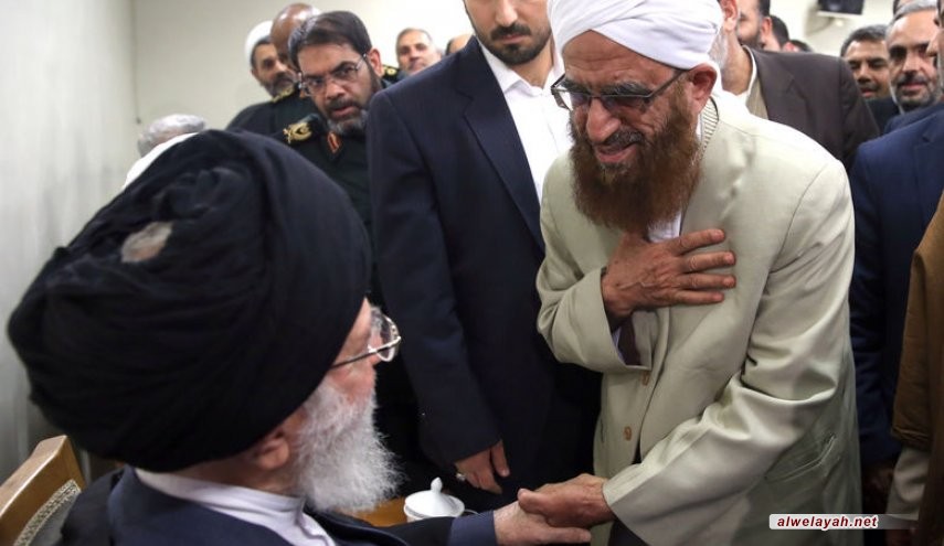 الإمام الخامنئي: الشيعة والسّنة في إيران وقفوا جنبا إلى جنب في أصعب الميادين