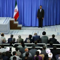 تقرير مصور عن لقاء أساتذة الجامعات مع قائد الثورة الإسلامية 28 رمضان 1434هـ