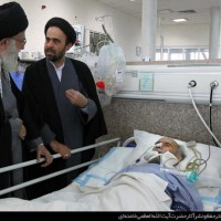 تقرير مصور عن عيادة قائد الثورة الاسلامية لآية الله طاهري خرم آبادي