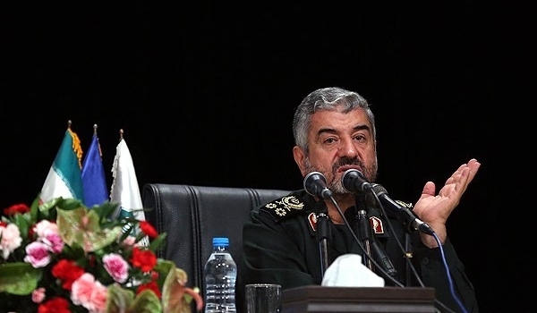 اللواء جعفري: الحرس الثوري الدرع الواقي للشعب والنظام والثورة