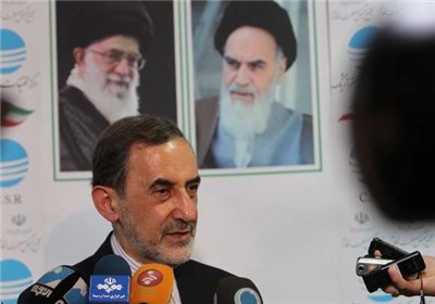 الدكتور ولايتي: الإدارة الحكيمة للإمام الخامنئي أدت إلى وصول المفاوضات النووية إلى نتيجة