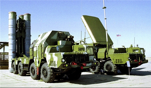 إيران تتسلم الدفعة الأولى من منظومة أس -300 الروسية الخميس