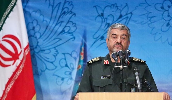 اللواء جعفري يؤكد عقم التهديدات العسكرية والأمنية أمام الشعب الإيراني وثورته