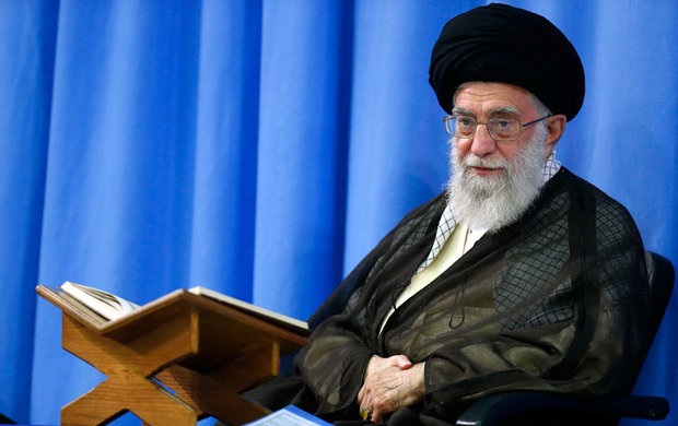 الإمام الخامنئي والقرآن: علاقة دائمة