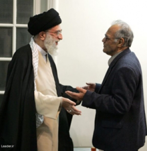 القائد يعزي بوفاة العلامة جعفر شهيدي