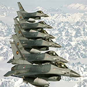 بدء المرحلة الثانية من مناورات حماة الولاية بتمرين قصف جوي لمقاتلات الجيش