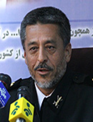 الأميرال سياري: سنمنع القطع البحرية للعدو من دخول الخليج الفارسي عند الضرورة