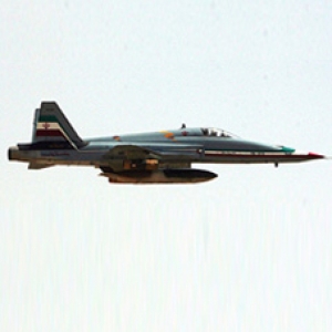 الخبراء الإيرانيون بوزارة الدفاع ينتجون جيلاً جديداً من مقاتلات الصاعقة