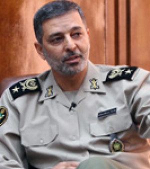 العميد موسوي: القائد أوعز بتطوير إنتاج المعدات الدفاعية