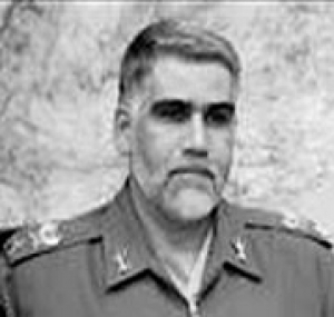 العميد أحمد رضا بوردستان الجيش والحرس الثوري يراقبان عن كثب أدنى تحرك للعدو