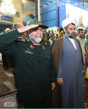 قام أعضاء التعبئة (البسيج) بمناسنة أسبوع التعبئة بزيارة مرقد الإمام الخميني