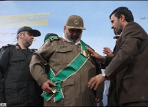 اللواء فيروز آبادي: الأمريكان لم ولن يجرأوا على شن أي عدوان على إيران