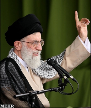 القائد: استيراد وبيع وشراء السلع الصهيونية غير جائز