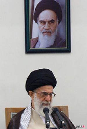 إمام الجماعة في توجيهات الإمام الخامنئي