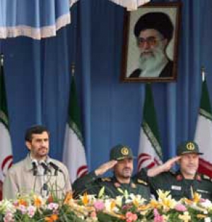 أحمدي نجاد مخاطبا قوات الاحتلال..عليكم إصلاح أساليبكم بسرعة