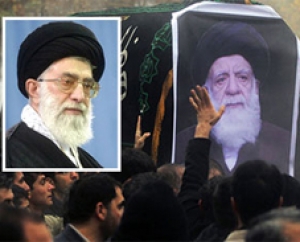 قائد الثورة الإسلامية يعزي بوفاة حجة الإسلام نجومي