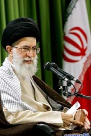 نداء الإمام الخامنئي بمناسبة يوم الشهداء والمضحين