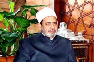 شيخ الأزهر يرحب بفتوى الإمام الخامنئي بتحريم الإساءة للصحابة وزوجات الرسول