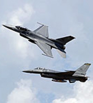 العقيد قلي زادة: نستخدم قريبا منظومات المناورة والتوجيه لصواريخ العدو