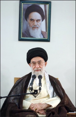 مكتب قائد الثورة يناشد المواطنين الإسراع في مساعدة الشعب الصومالي