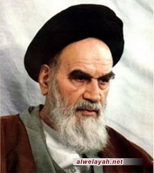 حقيقة عاشوراء وأهداف الثورة الحسينية في كلمات الإمام الخميني