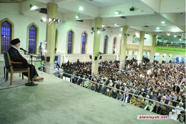 الإمام الخامنئي: المناظرات فضحت من يتهم إيران بعدم وجود الحرية