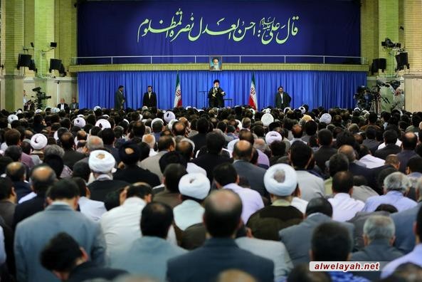 الإمام الخامنئي: الملحمة الانتخابية تحققت على عكس رغبات الاعداء