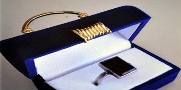 خاتم سماحة الإمام الخامنئي هدية لمسجد الإمام الرضا (ع) في استراليا  