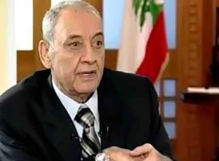 رئيس مجلس النواب اللبناني يؤكد على أهمية التعلم من دروس الثورة الإسلامية 