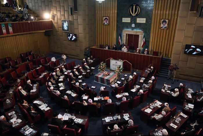 بدء أعمال الاجتماع الخامس عشر لمجلس خبراء القيادة