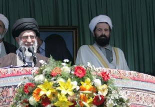 الإمام الخامنئي يعزي بوفاة ماموستا مجتهدي إمام جمعة سنندج