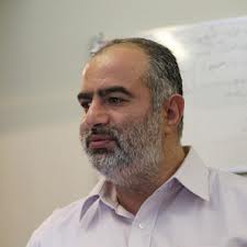 مستشار رئيس الجمهورية للشؤون الثقافية: من الخطأ الفصل بين الحكومة والثورة 