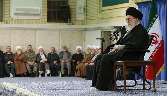 الإمام الخامنئي: إيران تفاوض بجدية وأميركا بازدواجية