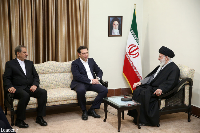 قائد الثورة الإسلامية: السيطرة على الإرهاب ممكنة لو تضافرت جهود الجميع