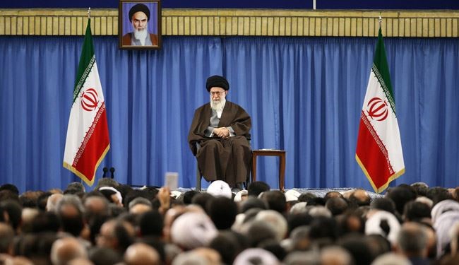 الإمام الخامنئي: التفاهم النووي انجاز كبير وما تحقق من مطالب مهم