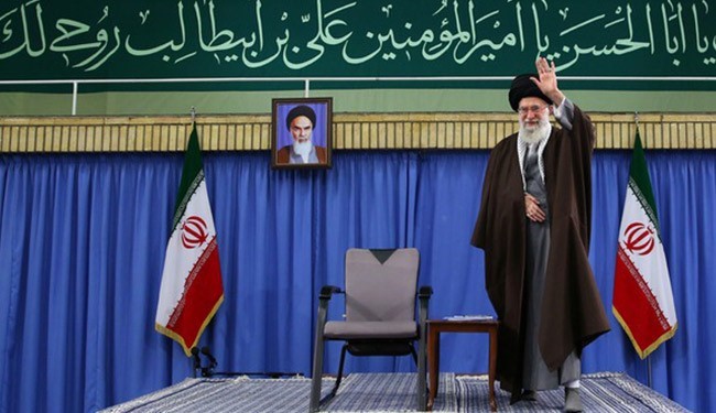 الإمام الخامنئي: ما قيمة قرارات تصدرها دولة فاسدة ضد حزب الله؟