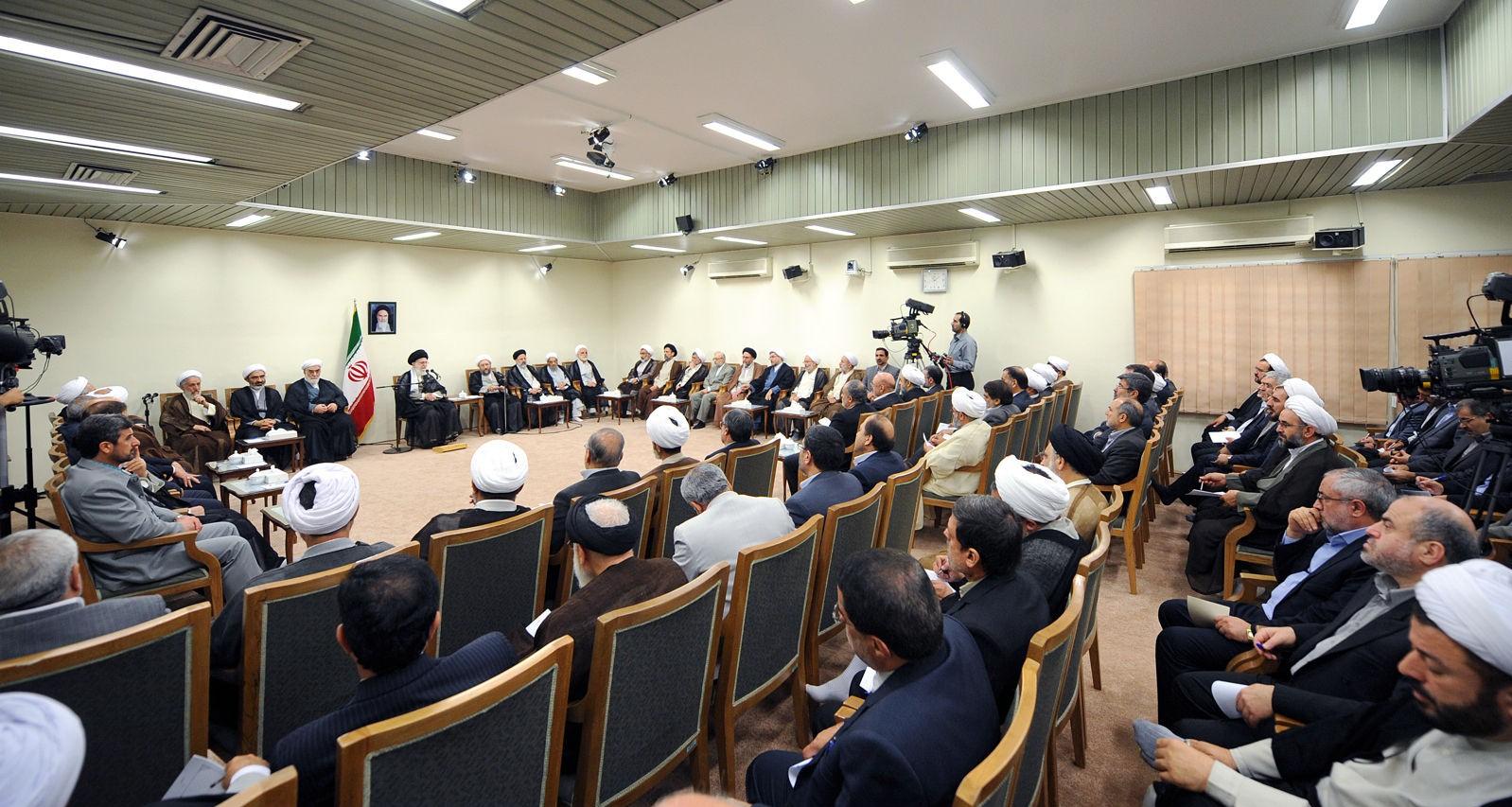 الإمام الخامنئي: إيران تعارض بقوة أي تدخل أميركي في العراق