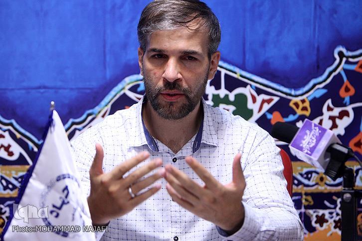 مترجم القرآن إلى الروسیة في حدیث لـ"إكنا": الإمام الخمینی (ره) أظهر شمولیة القرآن الكریم