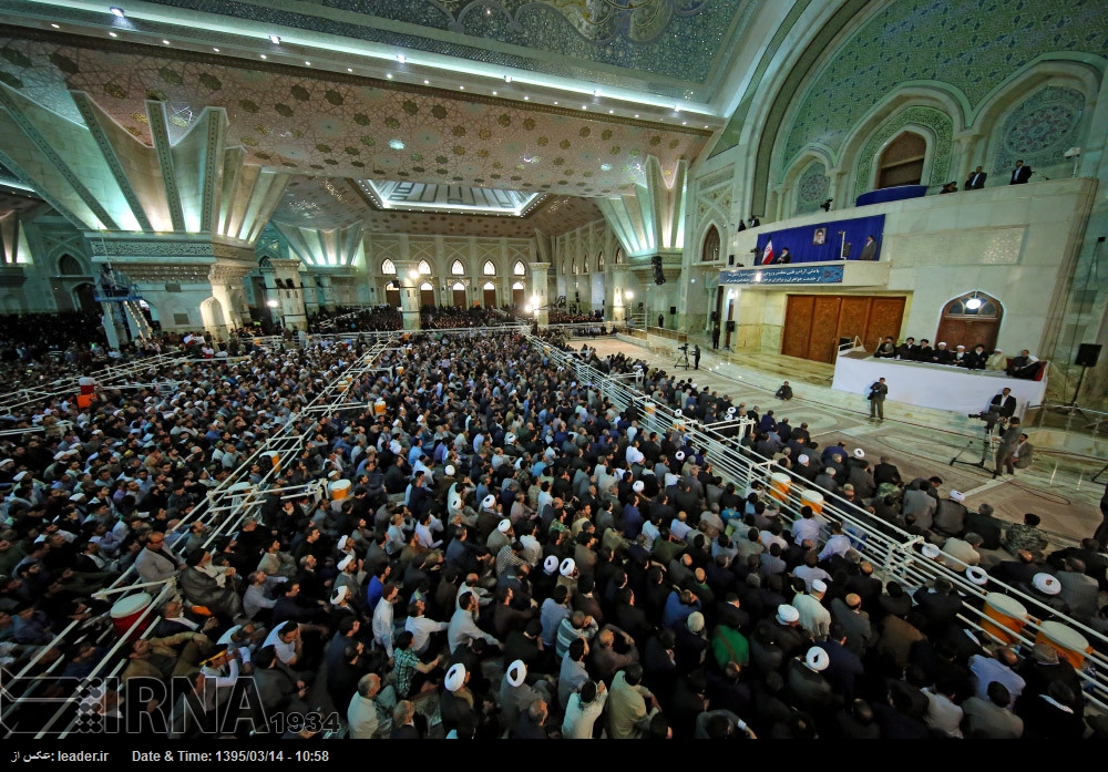 الإمام الخامنئي: أميركا ناكثة ولم تلتزم تعهداتها + صور