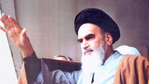 سلسلة من العبق الخميني - الحلقة (7): المحافظة على التواجد الشعبي في الساحة