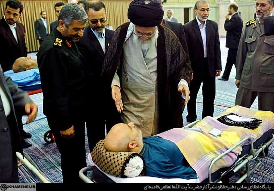 لقاء القائد مع جرحى الحرب