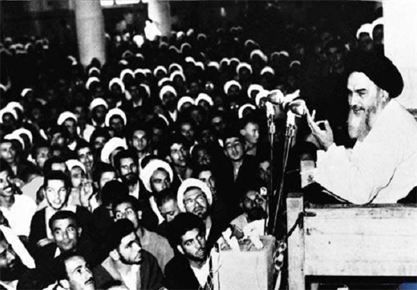 مدرسة الإمام الخميني الخالدة