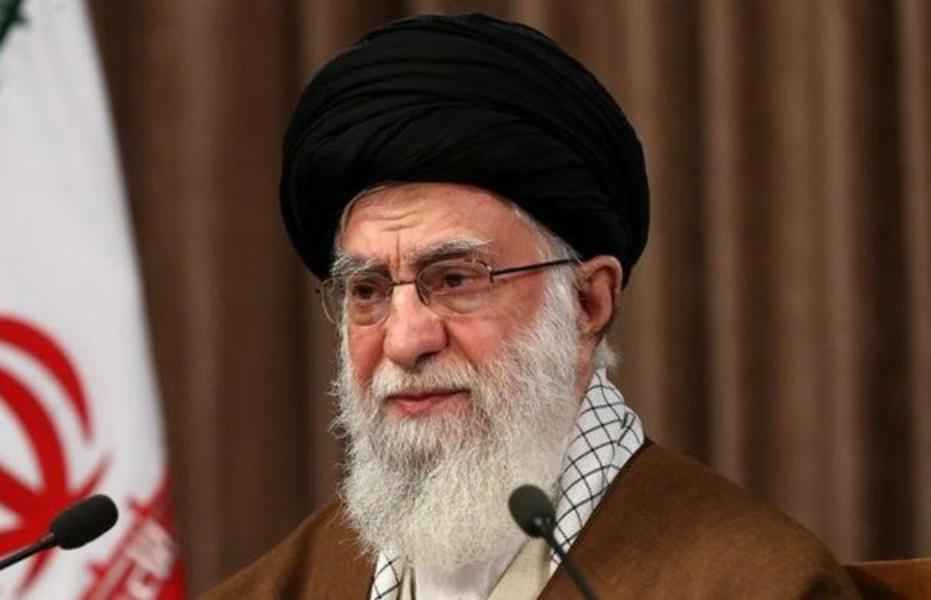 ضرورة التعاون والجد وتركيز القوى قبال الأعداء