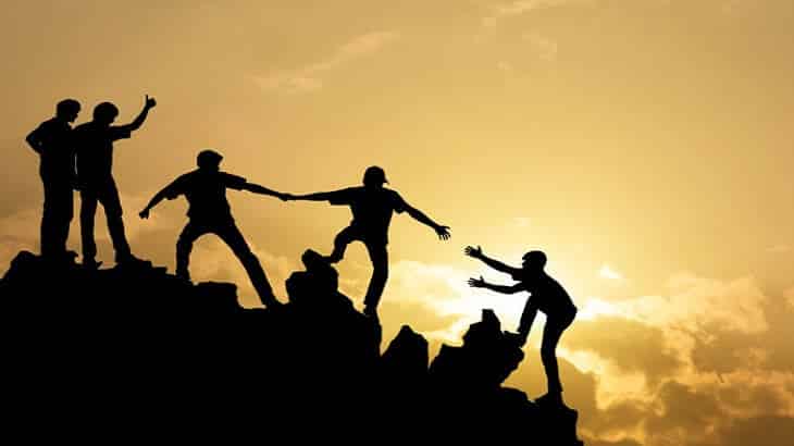 ضرورة التعاون الأخوي لتقدم البلاد